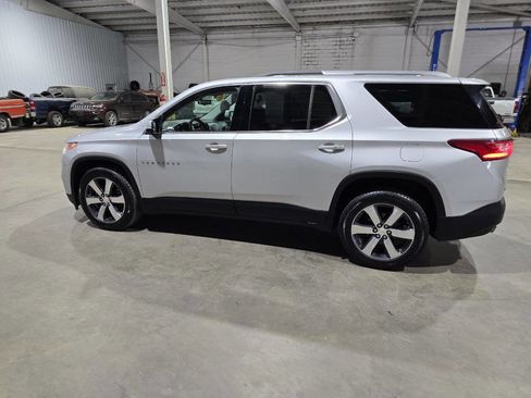 Used 2018 Chevrolet Traverse LT AWD/4WD image 6