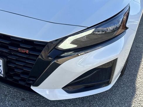 Used 2023 Nissan Altima 2.5 SR w/ SR Premium Package image 29