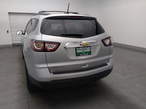 Used 2017 Chevrolet Traverse LT w/ Traveler's Package image 6
