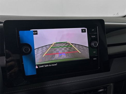 New 2026 Volkswagen Taos SE image 23