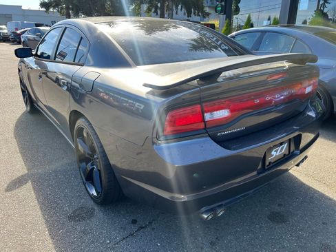 Used 2014 Dodge Charger SE image 6