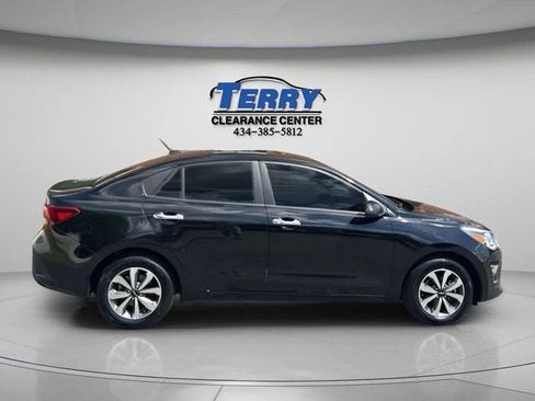 Used 2023 Kia Rio S w/ Technology Package FWD image 1
