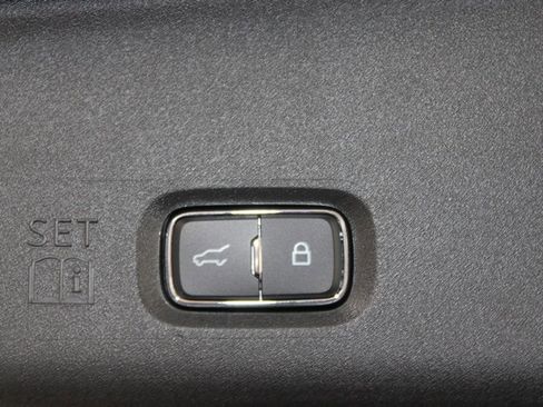 New 2026 Ford Expedition Platinum image 16