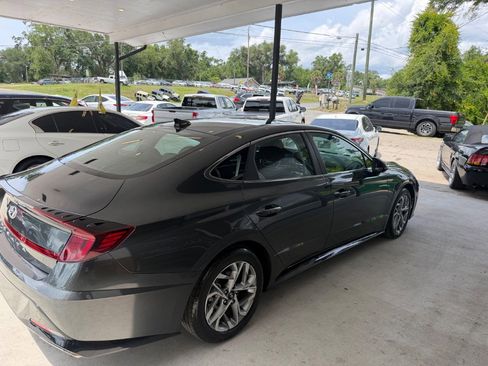 Used 2023 Hyundai Sonata SEL w/ Convenience Package FWD image 4
