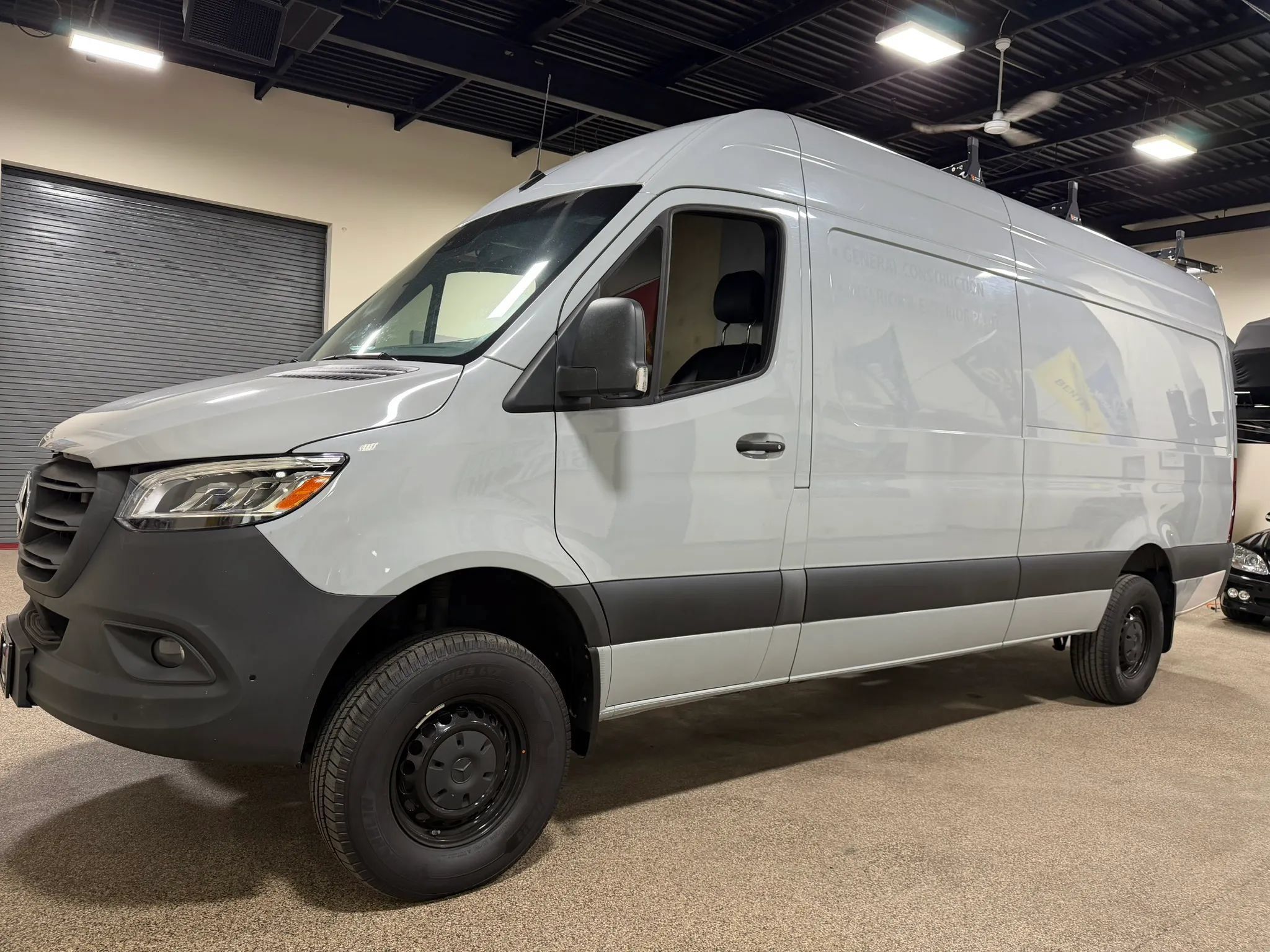 Used 2022 Mercedes-Benz Sprinter 2500 image 12
