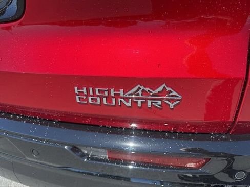 New 2026 Chevrolet Traverse High Country AWD/4WD image 10