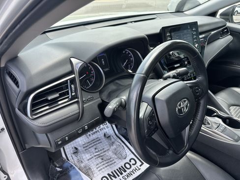Used 2024 Toyota Camry SE FWD image 10
