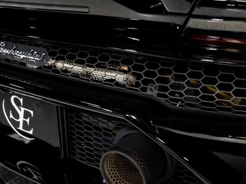 Used 2020 Lamborghini Huracan EVO AWD/4WD image 23