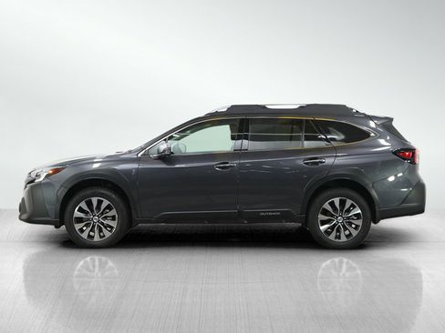 Used 2025 Subaru Outback Touring w/ Popular Package #2 AWD/4WD image 2