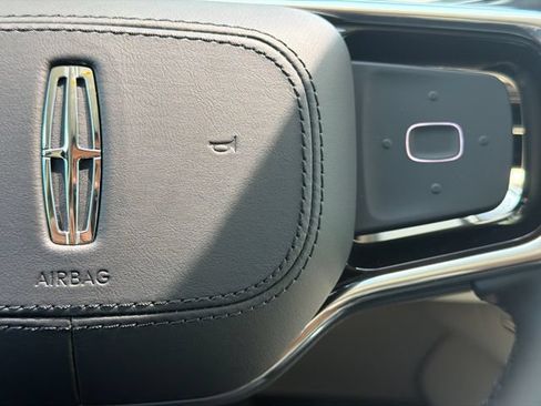 New 2026 Lincoln Nautilus Reserve AWD/4WD image 31