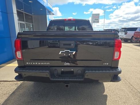 Used 2017 Chevrolet Silverado 1500 LTZ Z71 w/ LTZ Plus Package AWD/4WD image 8