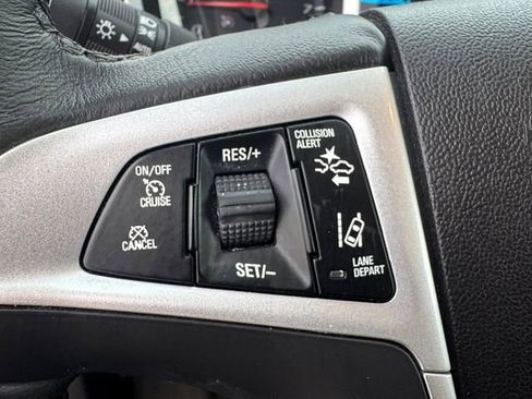 Used 2017 Chevrolet Equinox Premier w/ Enhanced Convenience Package image 6