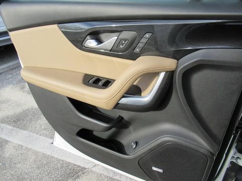 Used 2022 Chevrolet Blazer Premier w/ Enhanced Convenience Package image 25