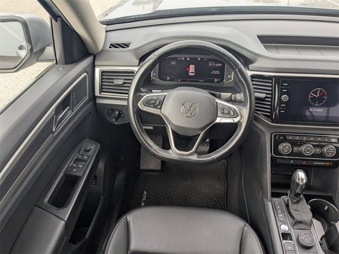 Used 2021 Volkswagen Atlas SEL image 25