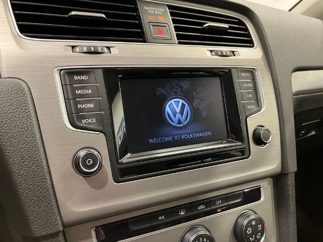 Used 2015 Volkswagen Golf S FWD image 52