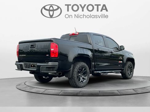 Used 2022 Chevrolet Colorado Z71 w/ Z71 Midnight Edition AWD/4WD image 5