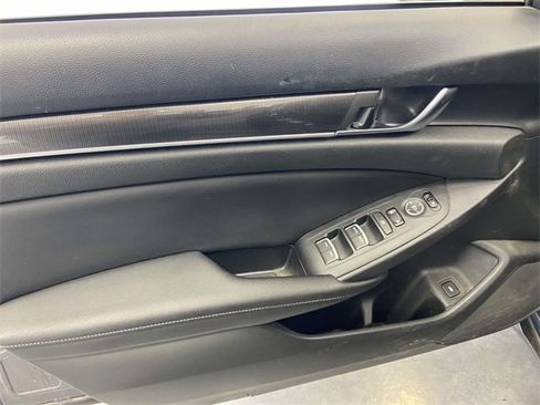 Used 2019 Honda Accord Sport image 16