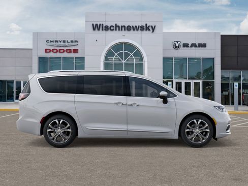 New 2026 Chrysler Pacifica Pinnacle image 21