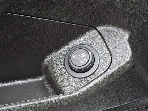 Used 2021 GMC Terrain SLT image 27