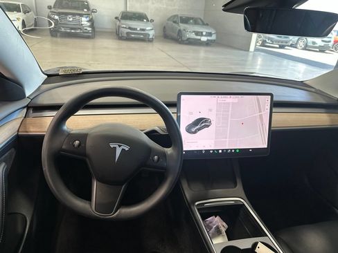 Used 2021 Tesla Model 3 Standard Range Plus RWD image 12