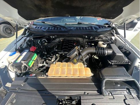 Used 2018 Ford F150 XLT w/ Equipment Group 302A Luxury AWD/4WD image 32