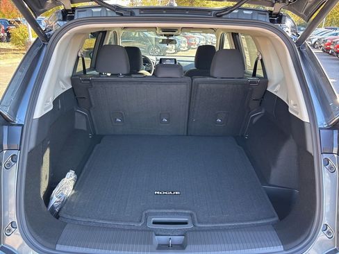 New 2026 Nissan Rogue SV image 15