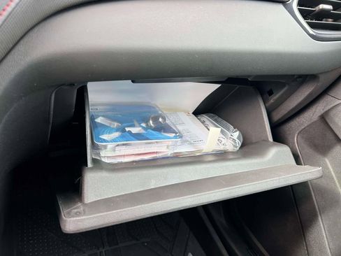 Used 2022 Chevrolet Equinox RS w/ LPO, Floor Liner Package AWD/4WD image 32