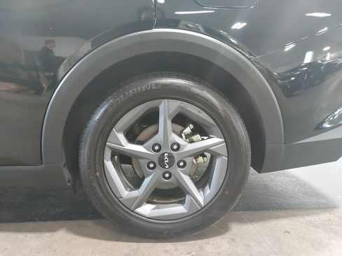 Certified 2025 Kia K4 FWD image 32