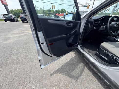 Used 2020 Ford Escape S FWD image 44