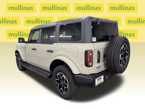 New 2026 Ford Bronco Outer Banks image 8