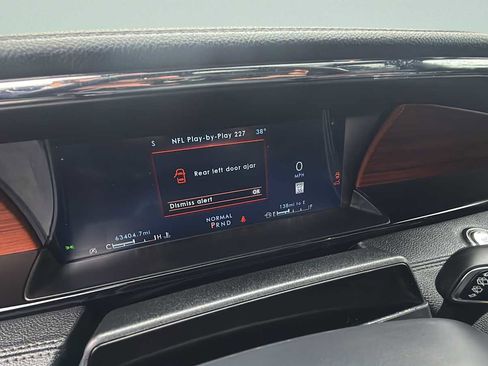 Used 2023 Lincoln Navigator Reserve image 25