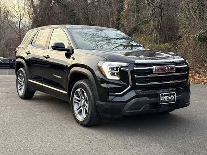 Used 2025 GMC Terrain Elevation