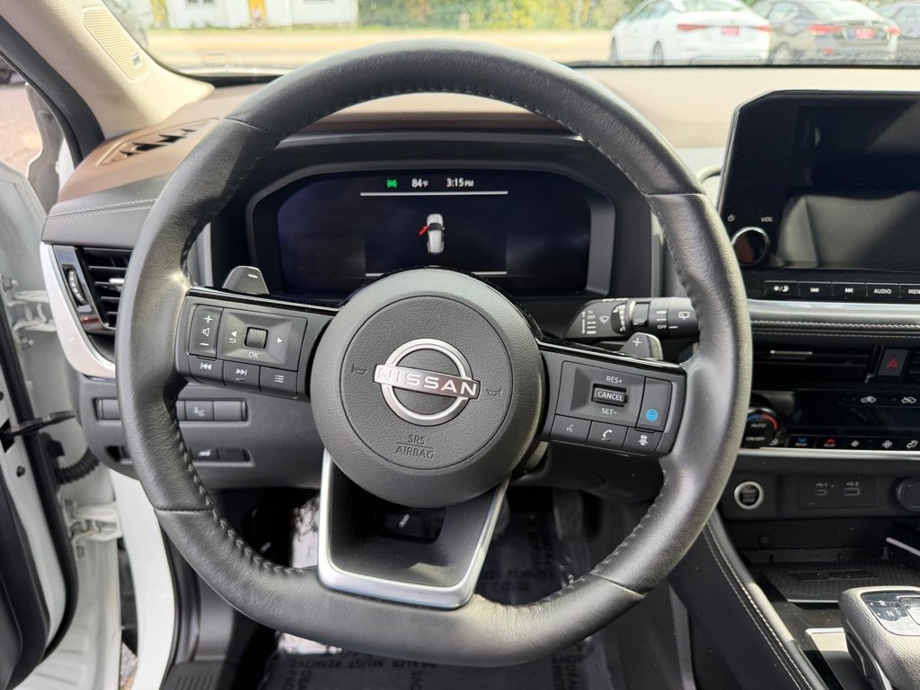 Used 2023 Nissan Rogue Platinum AWD/4WD image 37