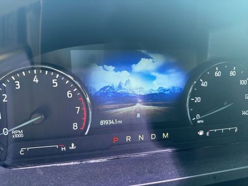 Used 2020 Ford Explorer XLT w/ Equipment Group 202A AWD/4WD image 2
