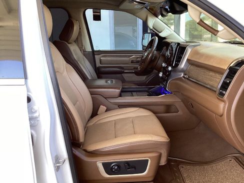 Used 2019 RAM 1500 Limited AWD/4WD image 14