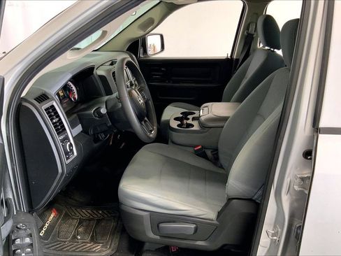 Used 2019 RAM 1500 Express w/ Express Value Package AWD/4WD image 14
