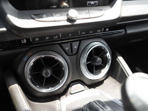 Used 2017 Chevrolet Camaro LT w/ Technology Package RWD image 17