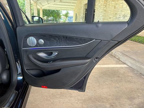 Used 2017 Mercedes-Benz E 300 image 30