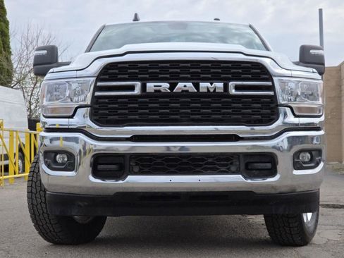 Used 2024 RAM 2500 Big Horn w/ Off Road Package AWD/4WD image 12