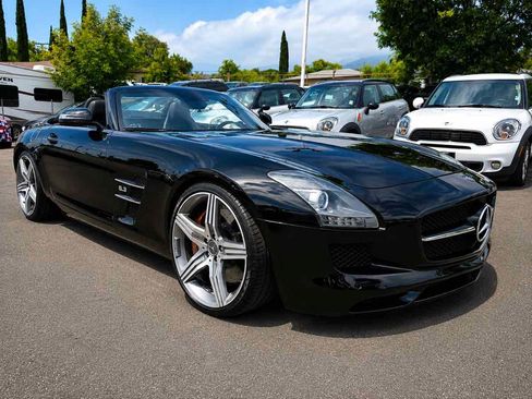 Used 2012 Mercedes-Benz SLS AMG Roadster image 1