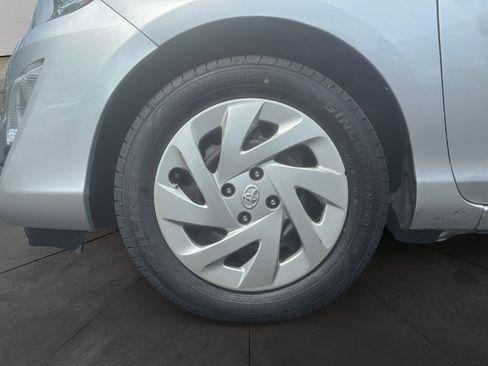 Used 2016 Toyota Prius C One FWD image 14