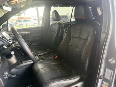 Used 2023 Honda Passport TrailSport image 14
