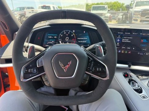 Used 2023 Chevrolet Corvette Stingray Preferred Conv w/ Z51 Performance Package RWD image 13
