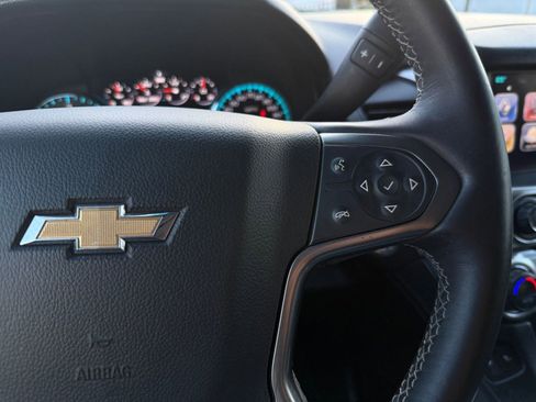 Used 2017 Chevrolet Suburban LT image 28