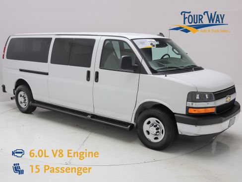 Used 2019 Chevrolet Express 3500 LT w/ LT Preferred Equipment Group RWD image 1