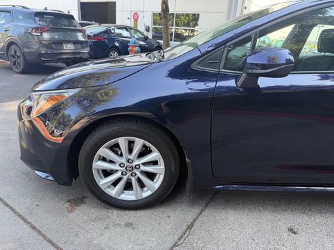 Used 2025 Toyota Corolla LE w/ LE Premium Package FWD image 8