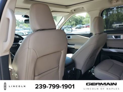 Used 2021 Ford Explorer Limited w/ Equipment Group 301A RWD image 22