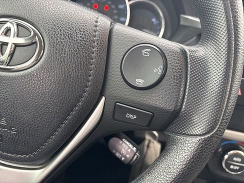 Used 2016 Toyota Corolla LE image 24