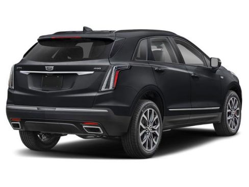 Used 2023 Cadillac XT5 Sportv w/ Technology Package image 2