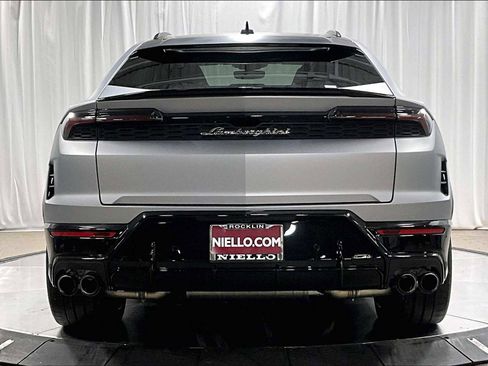 Used 2025 Lamborghini Urus SE image 9